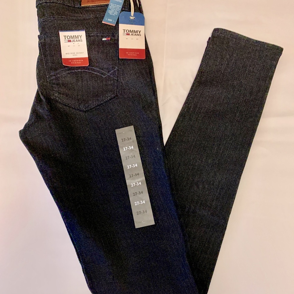 Tommy Hilfiger. Tommy Jeans.NWT/ Dark Indigo Mid rise skinny.